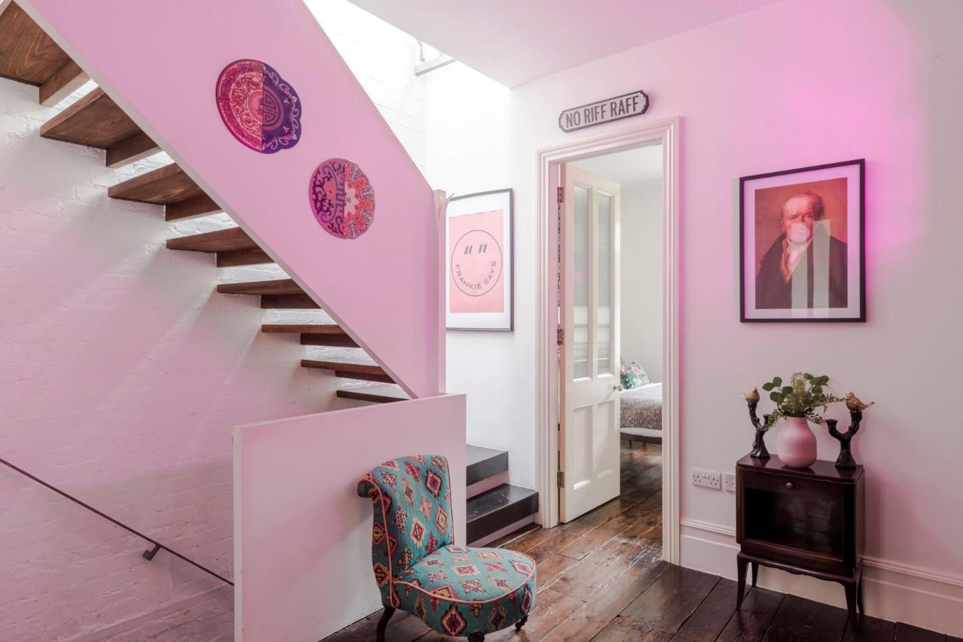 The Dream Factory - London Bridge- By Frankie Says Villa Luaran gambar