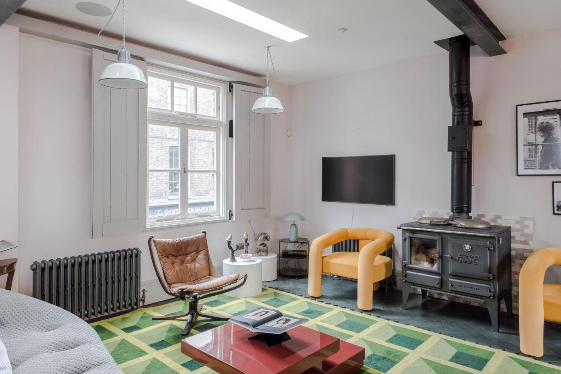 The Dream Factory - London Bridge- By Frankie Says Villa Luaran gambar